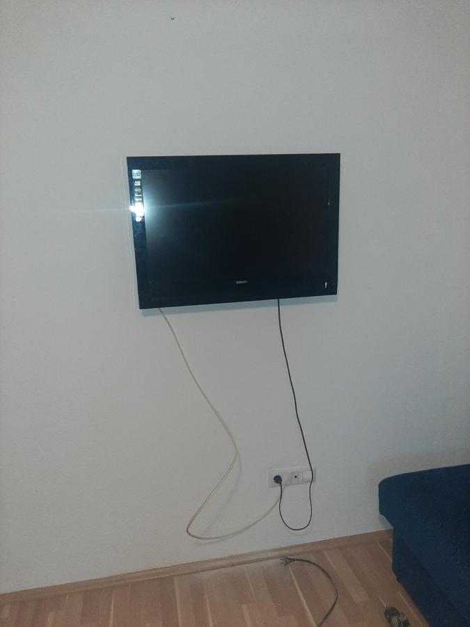 New Year 2024 For 8 Peoples Apartment